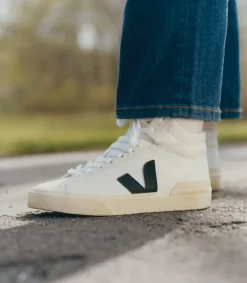 MINOTAUR LEATHER WHITE BLACK BUTTER<VEJA Fashion