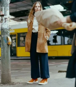 MINOTAUR SUEDE PUMPKIN PIERRE<VEJA Shop