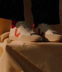 V-12 B-MESH WHITE PEKIN<VEJA Outlet