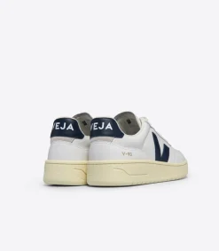 V-90 LEATHER WHITE NAUTICO<VEJA Hot