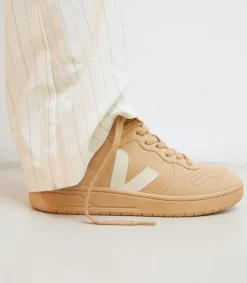 V-15 SUEDE FULL DESERT<VEJA New