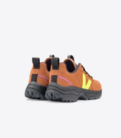 VENTURI SUEDE TUILE JAUNE FLUO BLACK SOLE<VEJA Store
