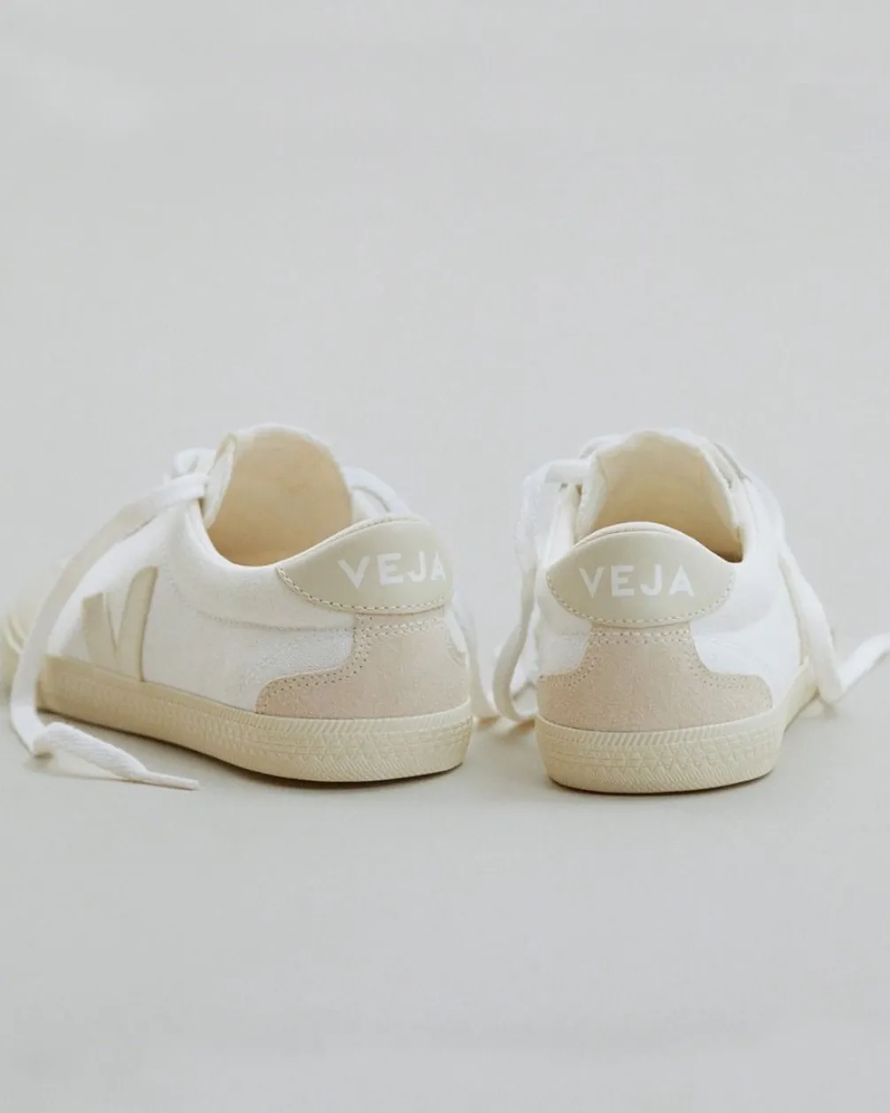 VOLLEY CANVAS WHITE PIERRE<VEJA Clearance